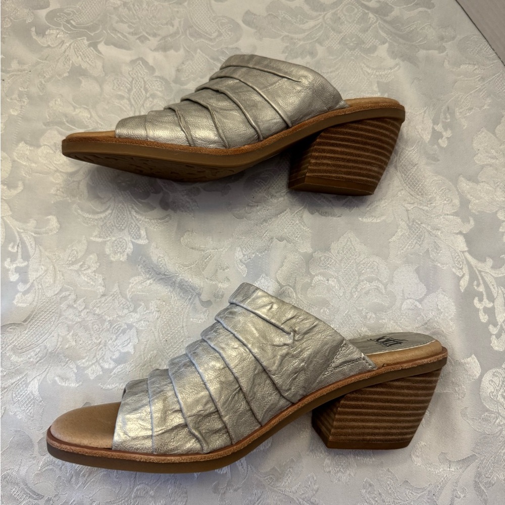 Sofft 8.5M Pienza Leather Pleated Mule Sandal Comfort‎ Shoe Silver - Picture 8 of 10
